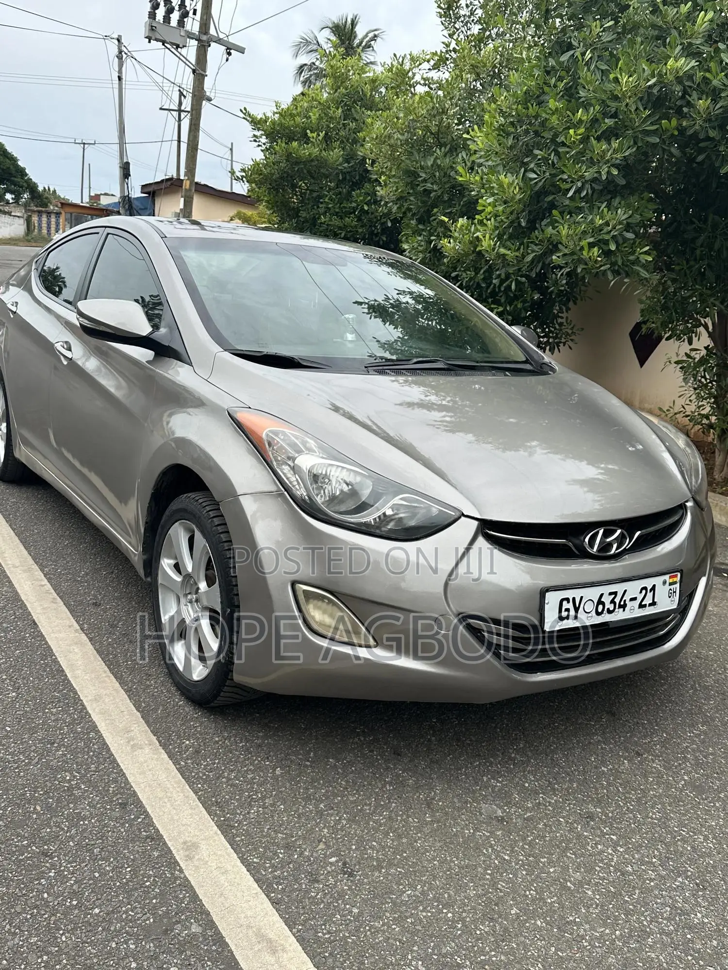 Hyundai Elantra Limited Sedan FWD (1.8L 4cyl 6A) 2013 Brown