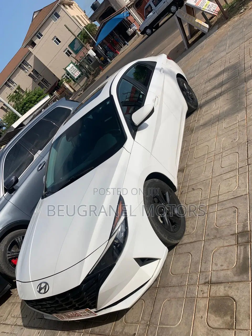 Hyundai Elantra 2022 White