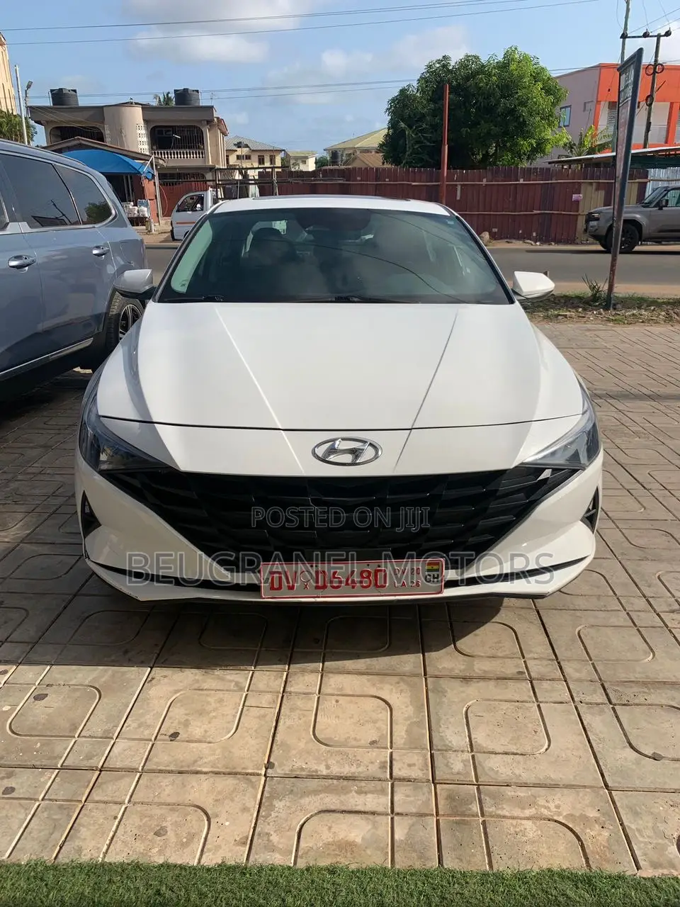 Hyundai Elantra 2022 White