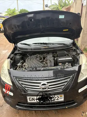 Nissan Sunny 2013 Black