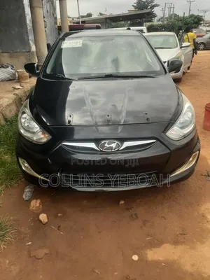 Hyundai Accent SE 4dr Hatchback (1.6L 4cyl 6A) 2014 Black