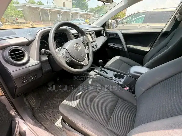 Toyota RAV4 2017 Gray
