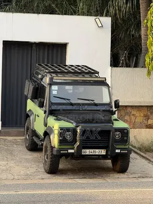 Land Rover Defender 1996 Green