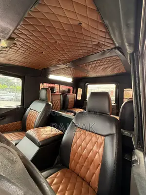 Land Rover Defender 1996 Green