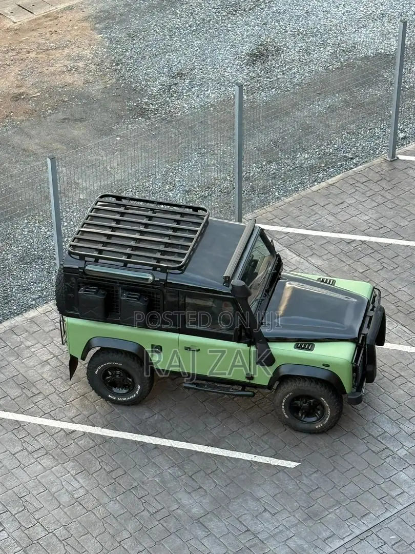 Land Rover Defender 1996 Green