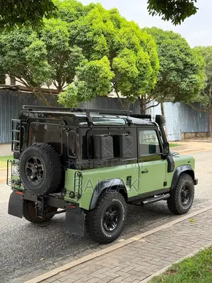 Land Rover Defender 1996 Green