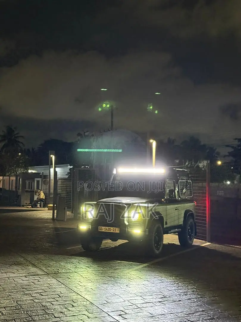 Land Rover Defender 1996 Green