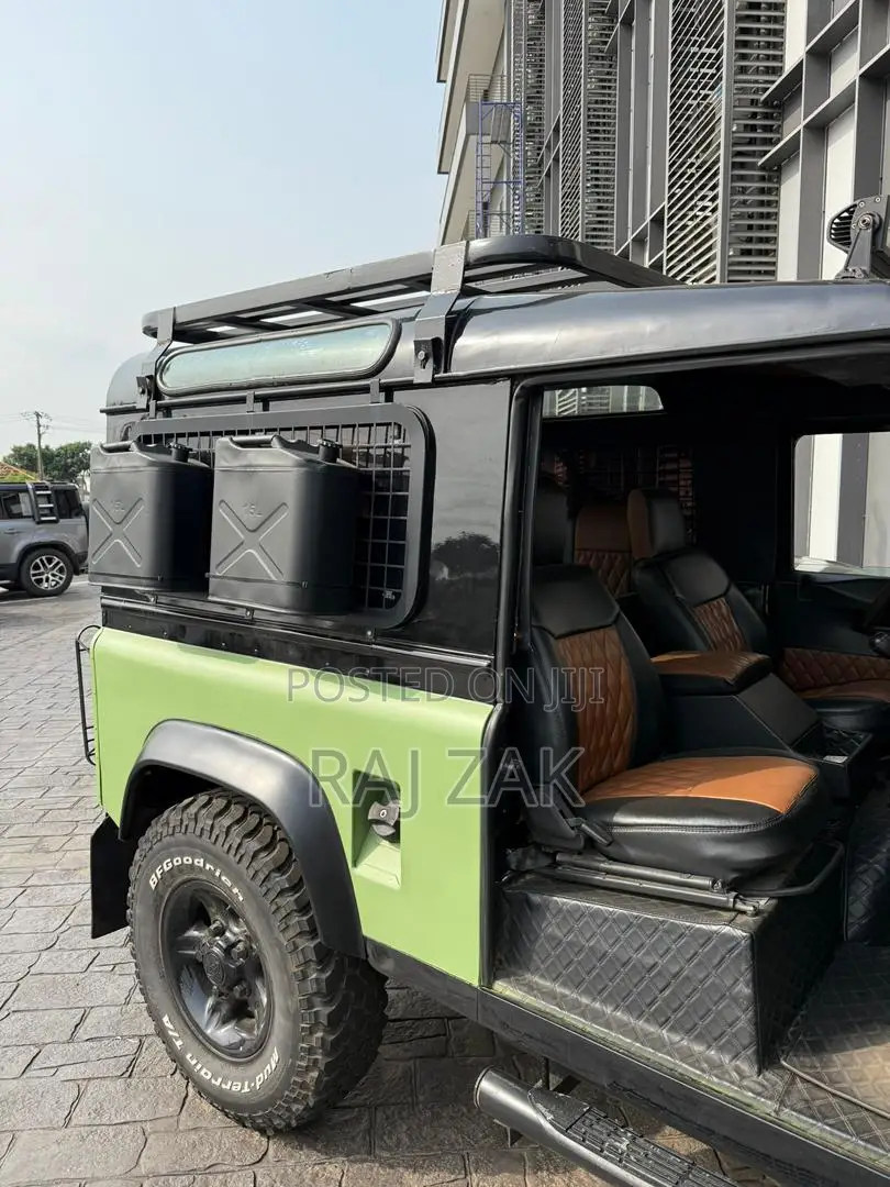 Land Rover Defender 1996 Green