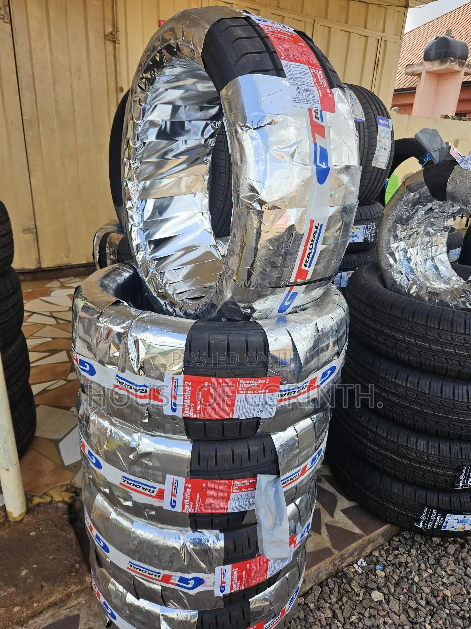 235/40r19 Gt Radial
