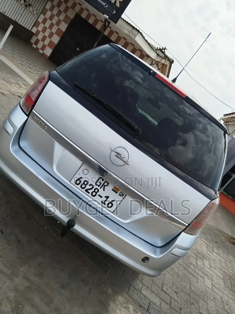 Opel Astra 1.4 Essentia 2011 Silver