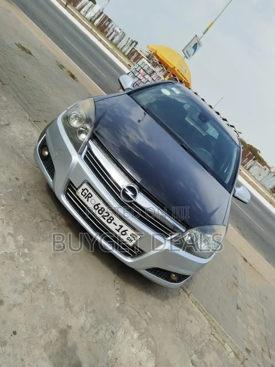 Opel Astra 1.4 Essentia 2011 Silver