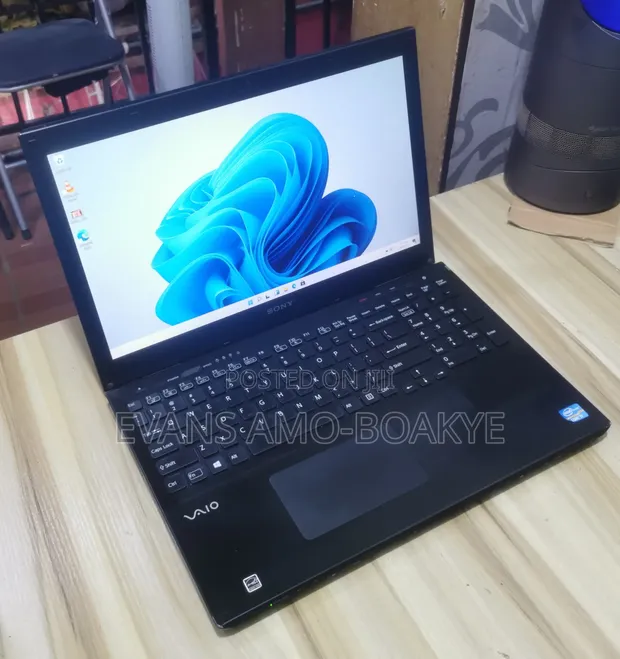 Laptop Sony VAIO SVS15115FN 8GB Intel Core i7 HDD 700GB - Evans