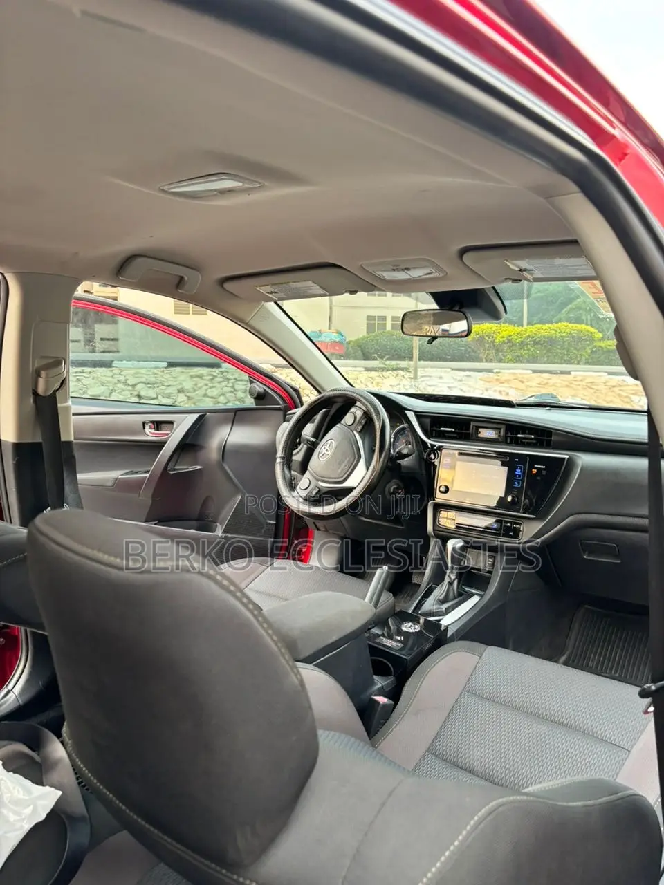 Toyota Corolla 2018 Red
