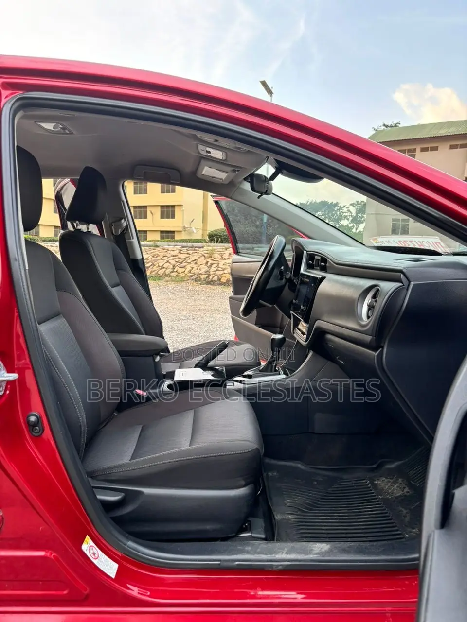 Toyota Corolla 2018 Red