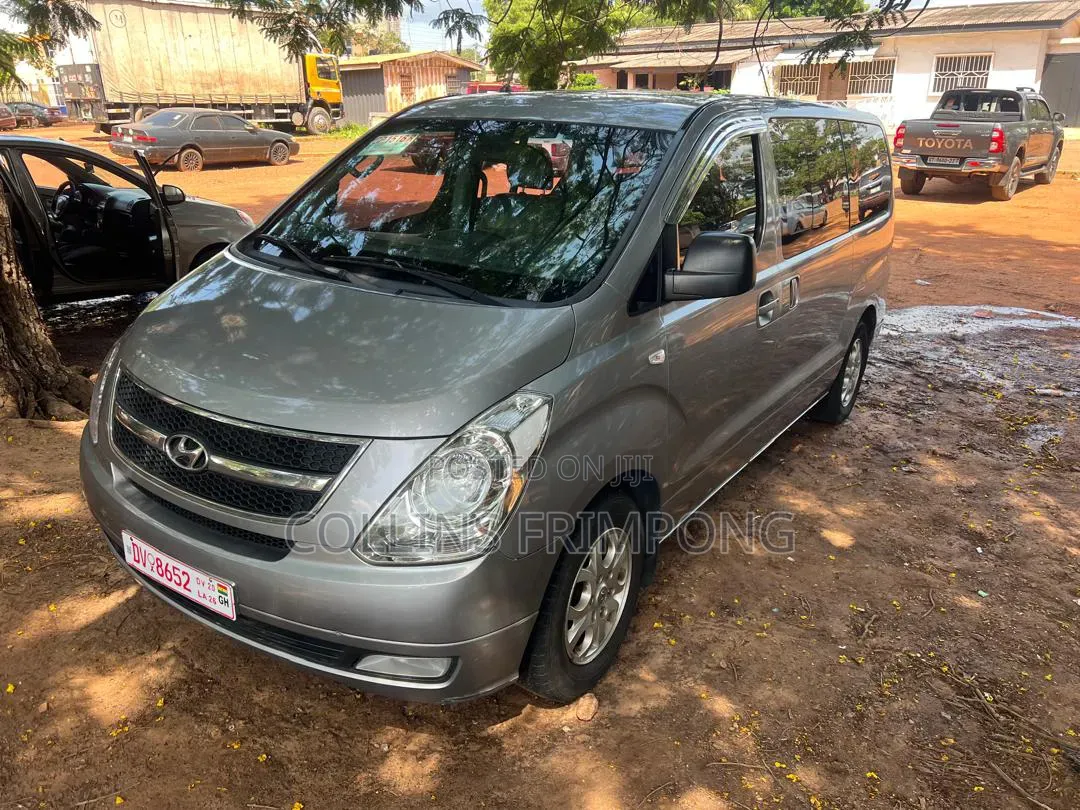 Hyundai Starex 2014 Silver