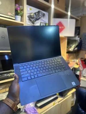 New Laptop Dell 16GB Intel Core i7 SSD 512GB
