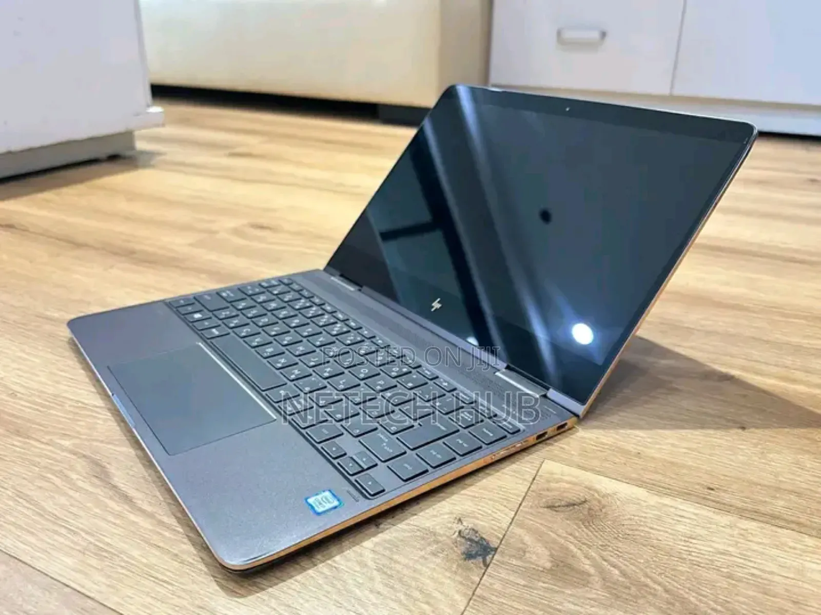 New Laptop HP Spectra 13 16GB Intel Core i5 SSD 512GB