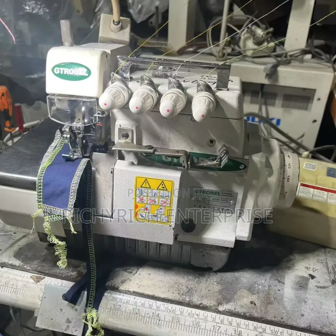 Industrial Overlock Machine