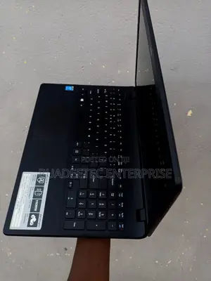 Laptop Acer Aspire ES1-332 8GB Intel Core i3 HDD 500GB