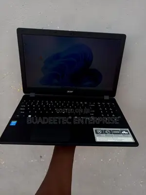 Laptop Acer Aspire ES1-332 8GB Intel Core i3 HDD 500GB