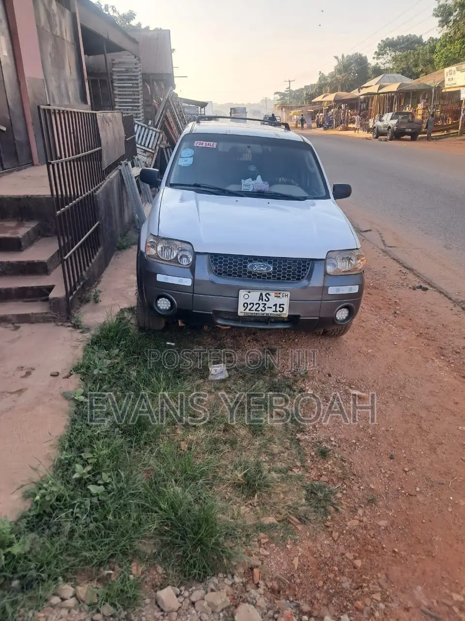 Ford Escape 2002 White