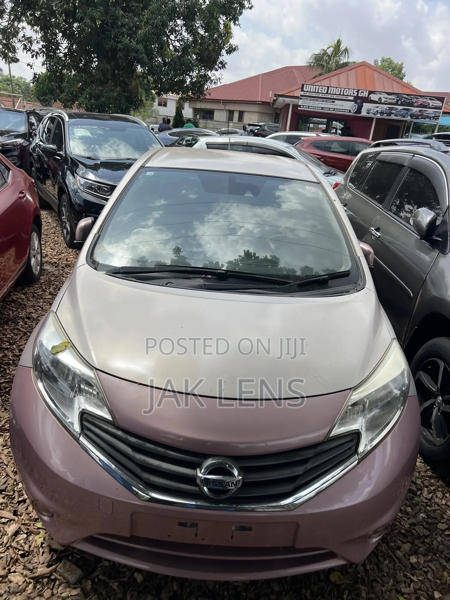 Nissan Note 1.2 Petrol 2016 Pink