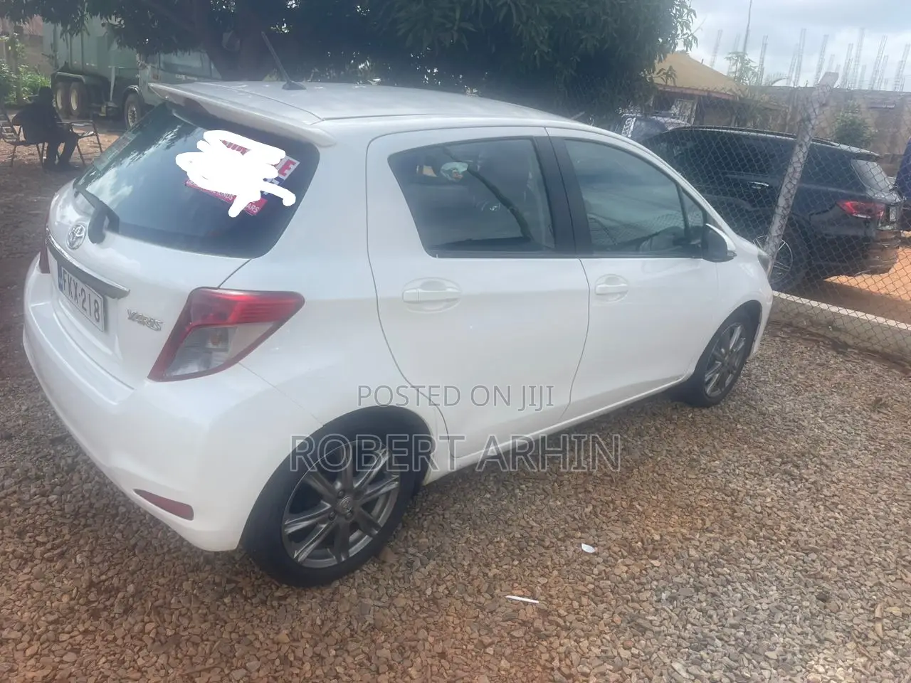 Toyota Yaris LE Hatchback 5dr 2013 White