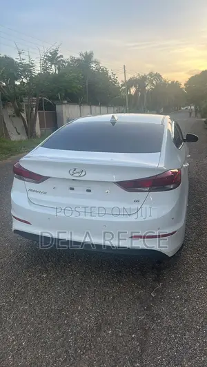 Hyundai Avante 2017 White