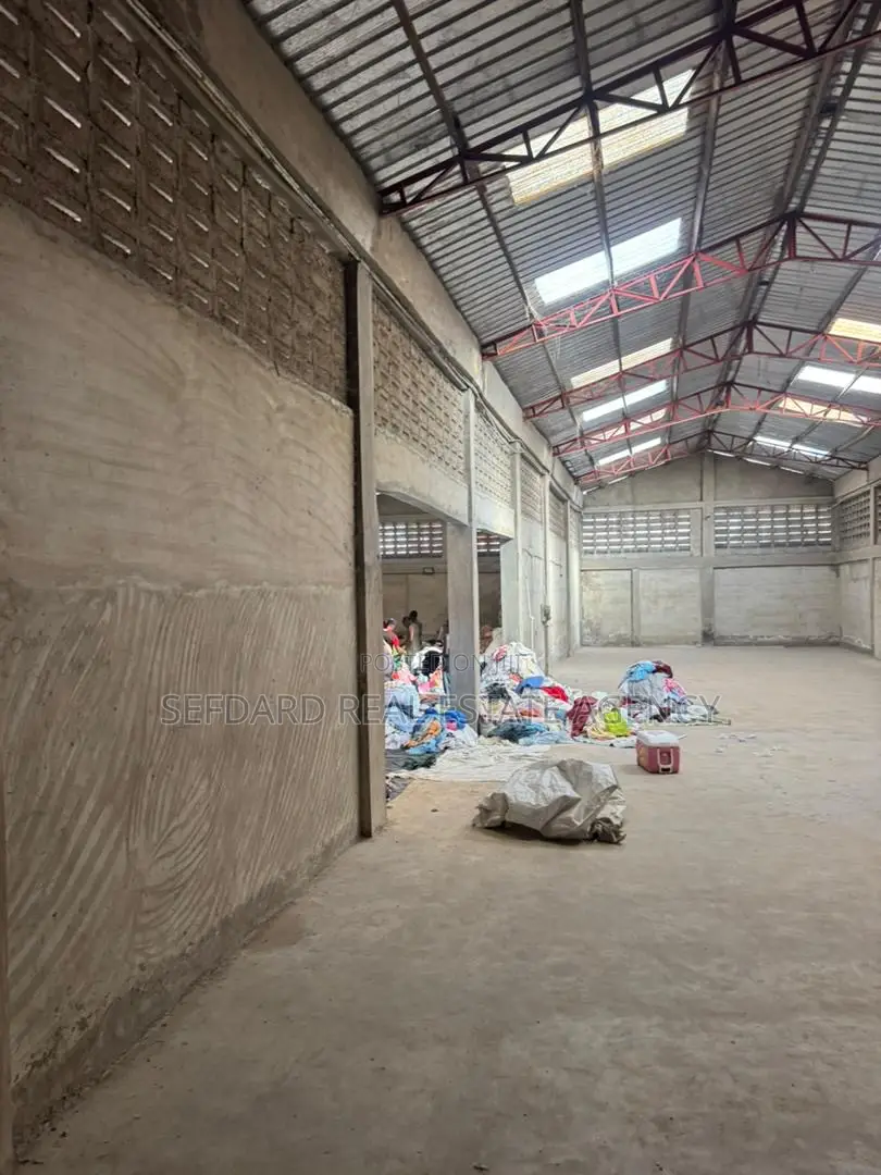 350 SQM Warehouse for Rent at Weija