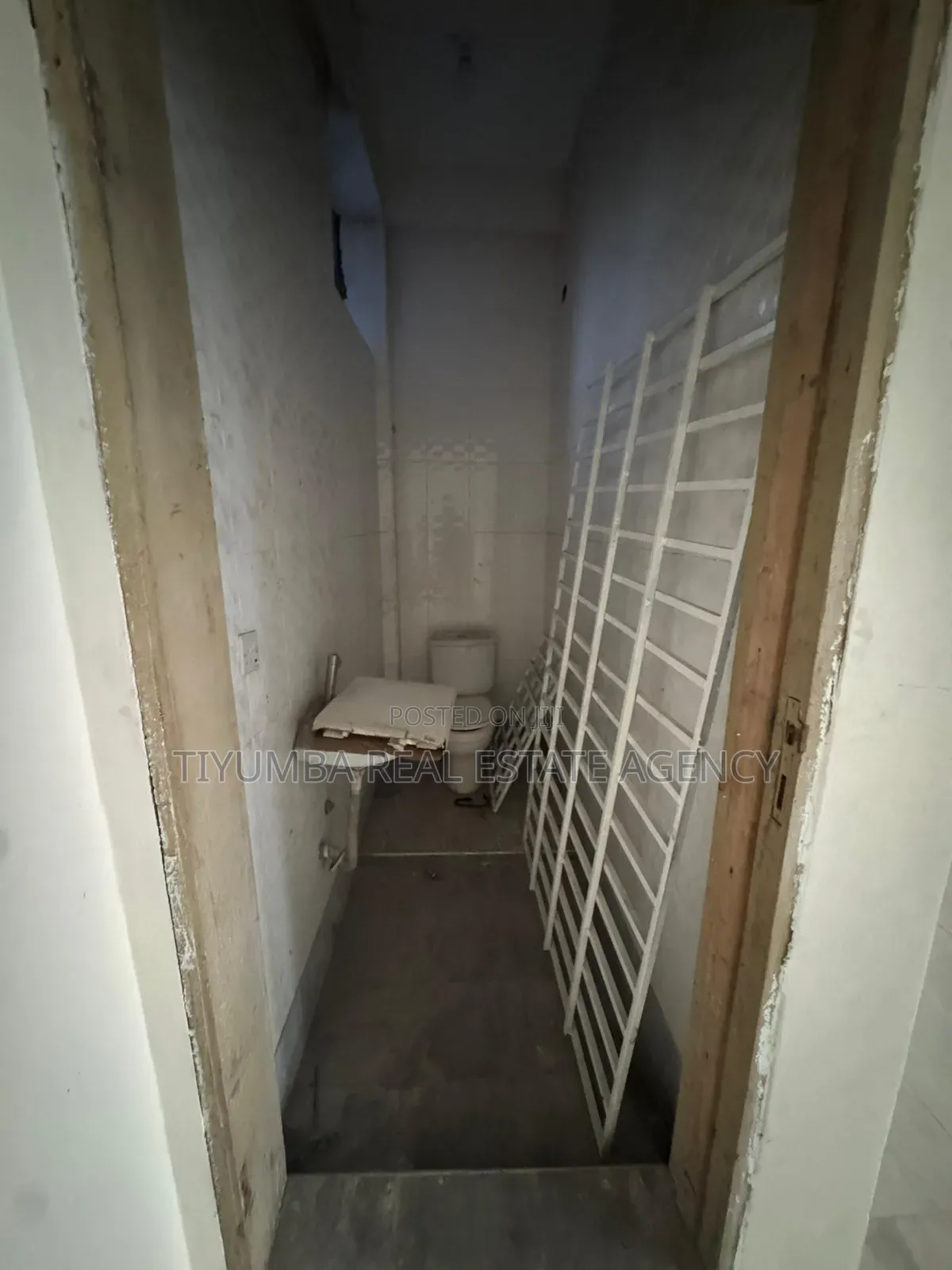 Double Shop Space for Rent at Dzurwulu.