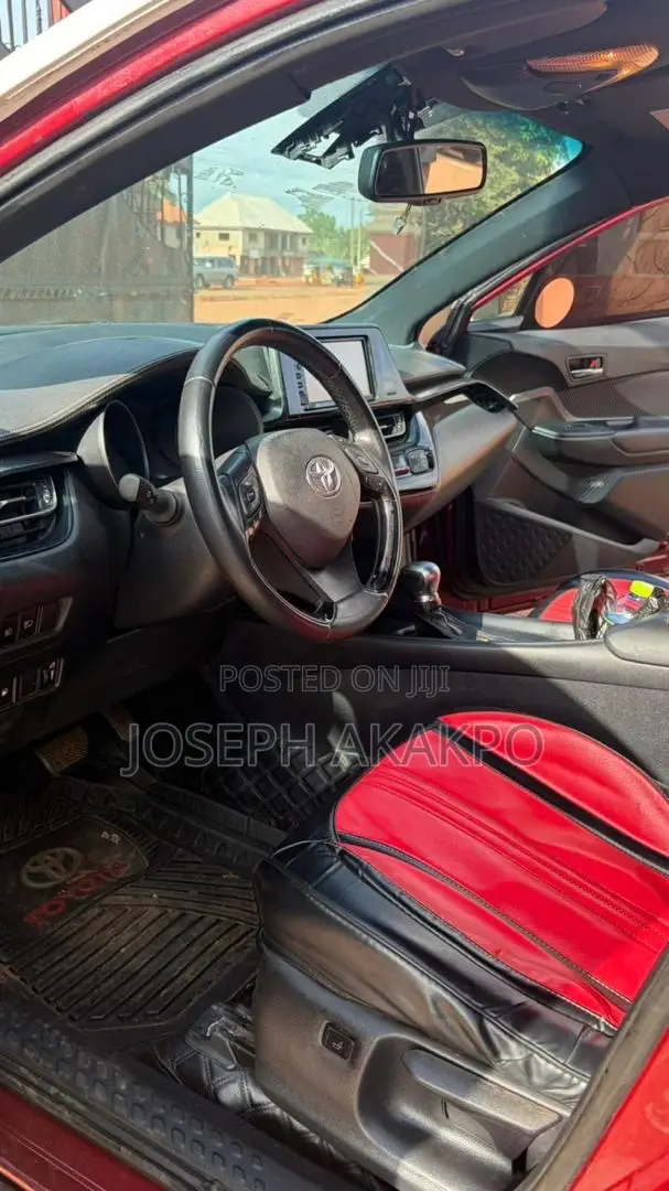Toyota C-HR 2018 Brown