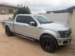 Ford F-150 Lariat 4x4 SuperCrew Cab Styleside 6.5 ft. box 157 in. WB