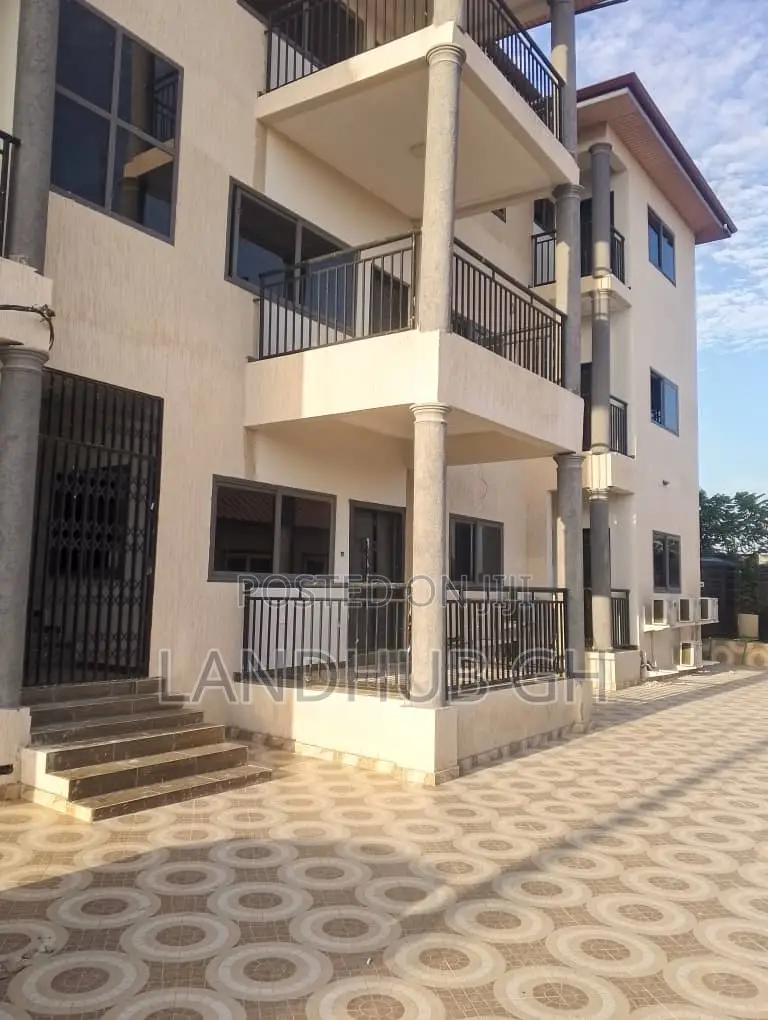 2bdrm Apartment in West Hills Mall Area for rent