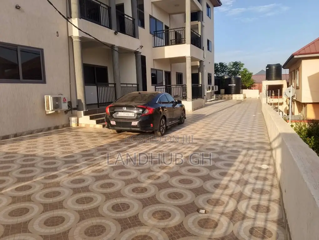 2bdrm Apartment in West Hills Mall Area for rent