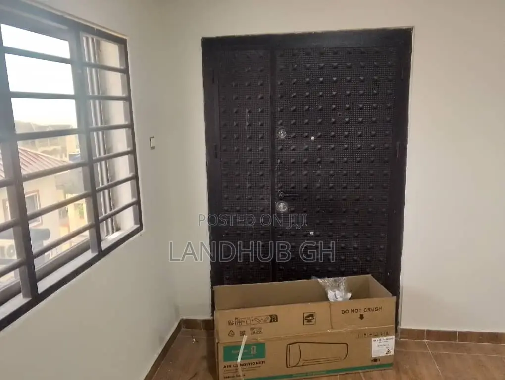 2bdrm Apartment in West Hills Mall Area for rent