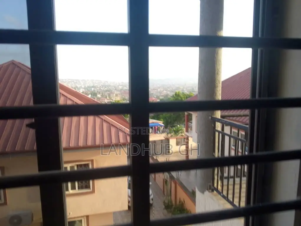 2bdrm Apartment in West Hills Mall Area for rent