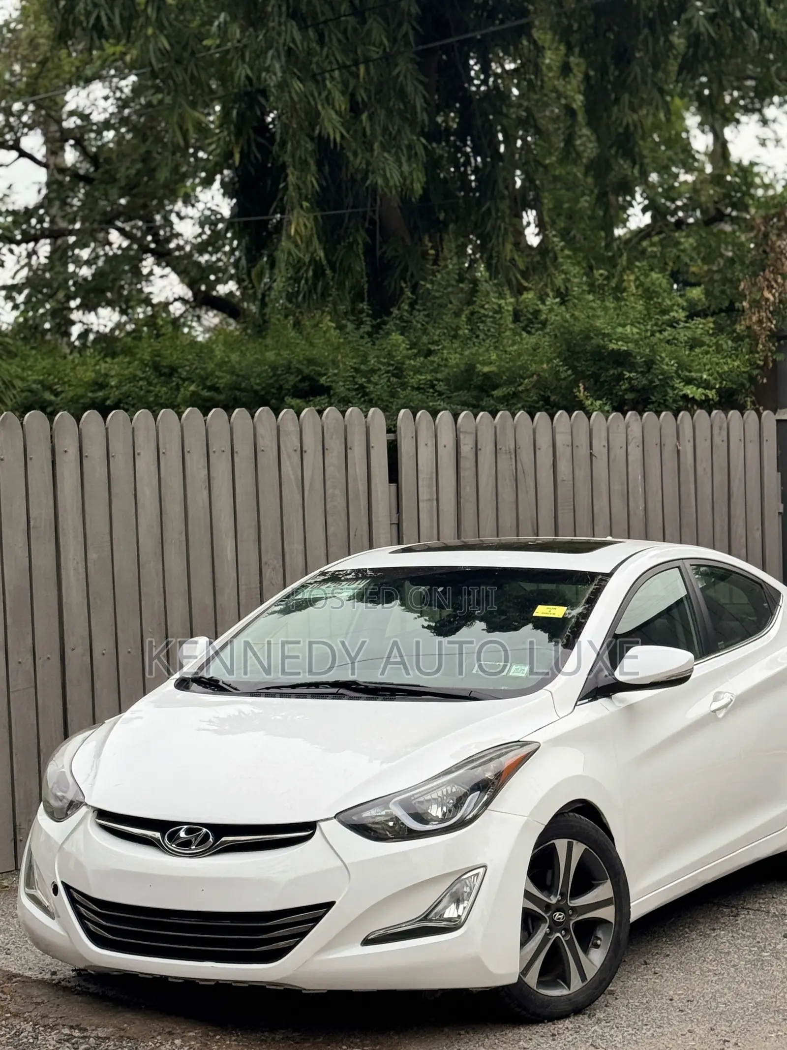 Hyundai Elantra Limited 4dr Sedan (1.8L 4cyl 6A) 2015 White