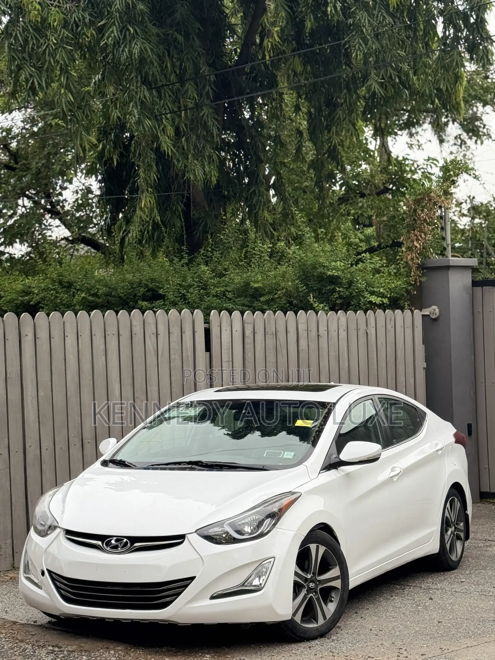 Hyundai Elantra Limited 4dr Sedan (1.8L 4cyl 6A) 2015 White