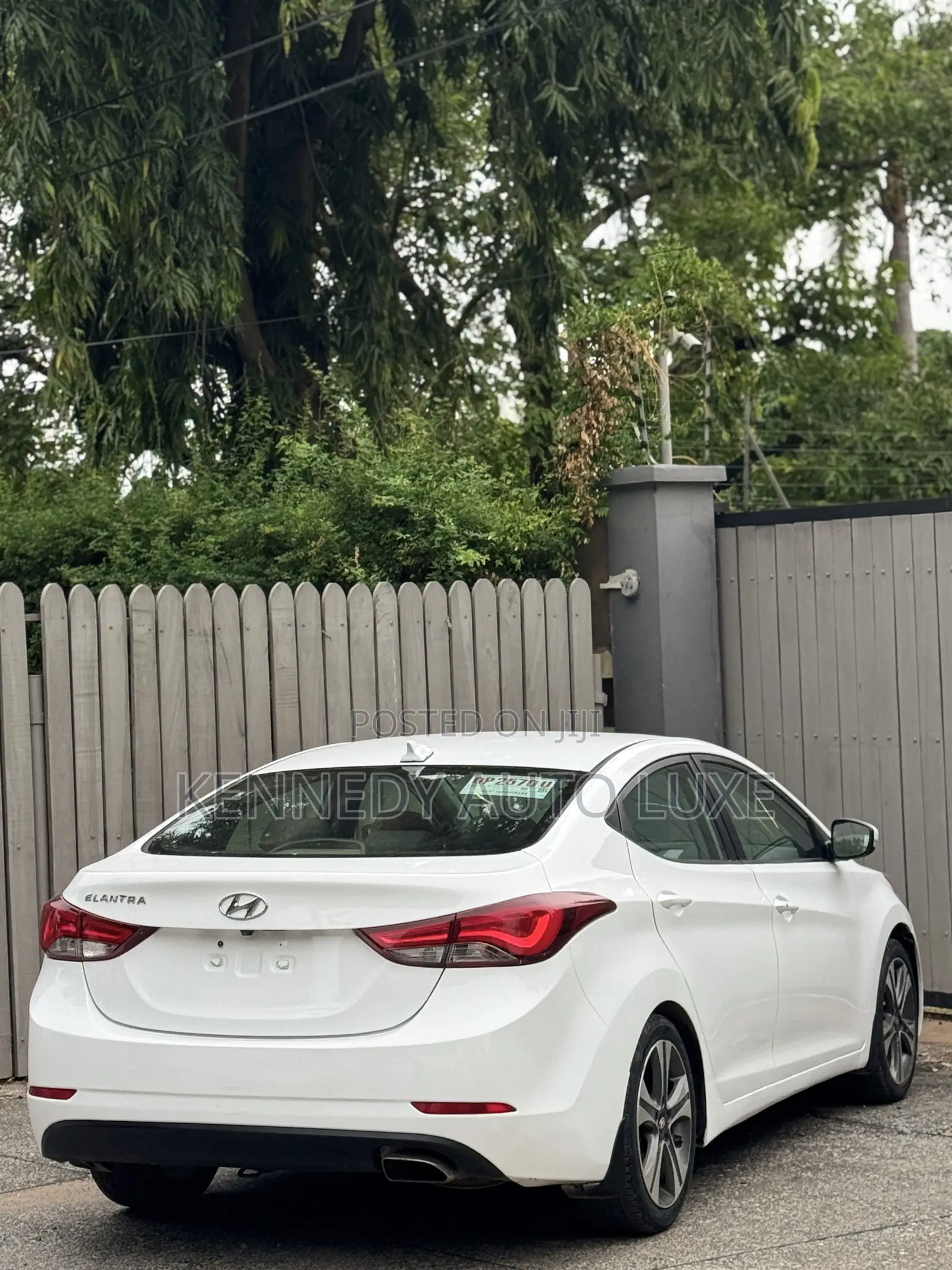 Hyundai Elantra Limited 4dr Sedan (1.8L 4cyl 6A) 2015 White