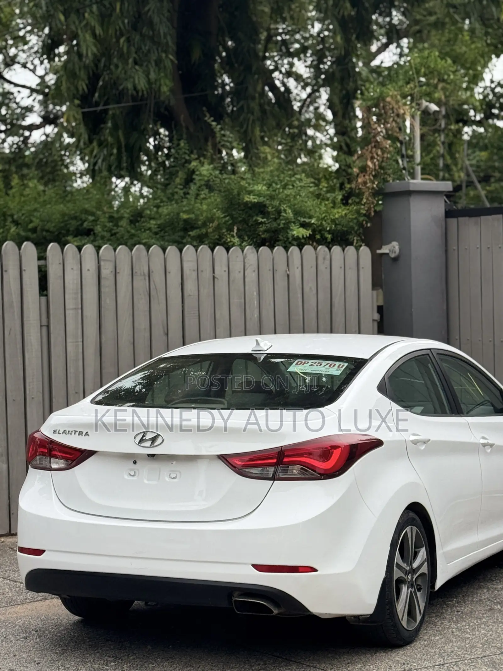 Hyundai Elantra Limited 4dr Sedan (1.8L 4cyl 6A) 2015 White