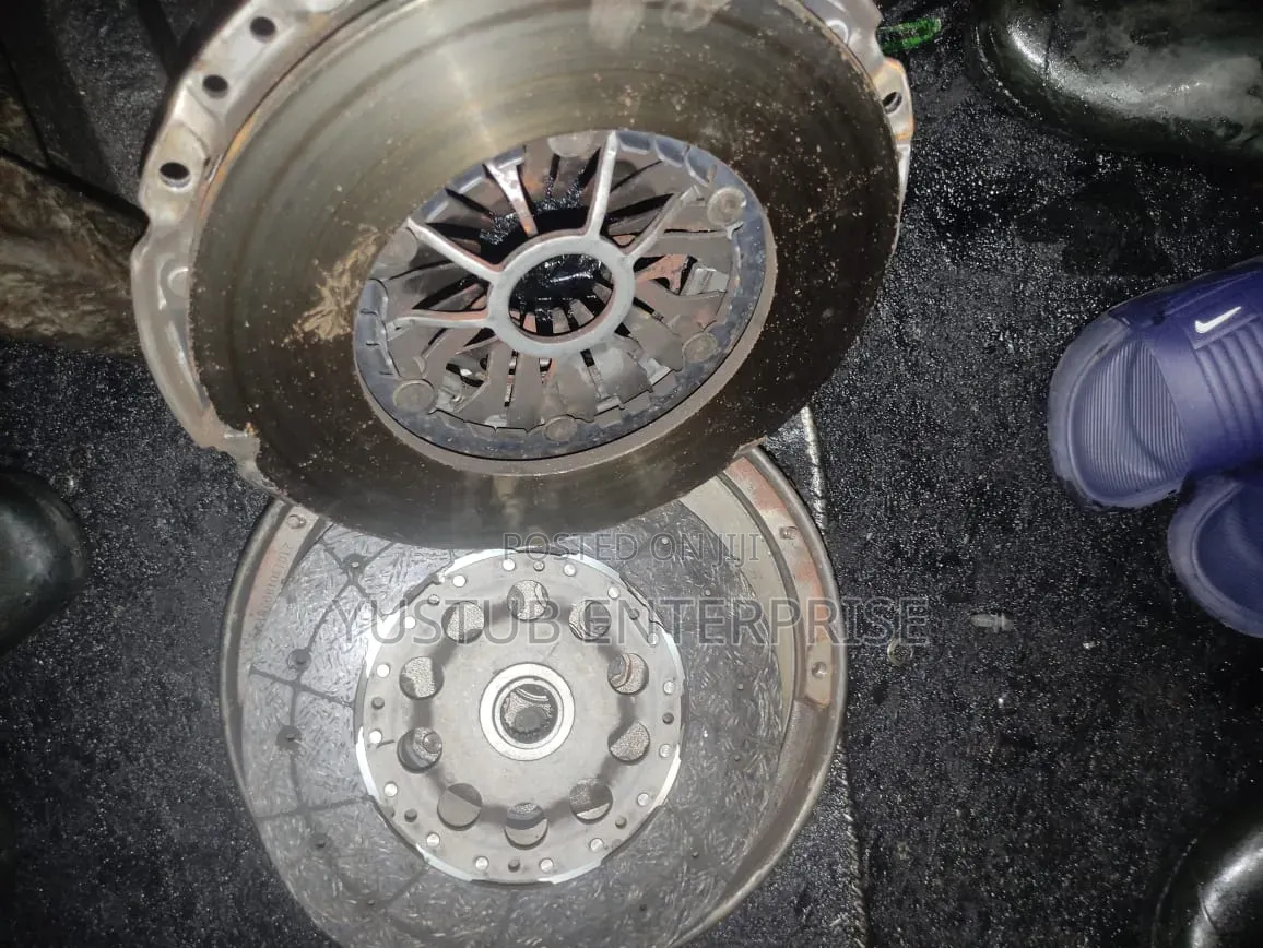 Luk 415 0325 10 Dual Mass Flywheel