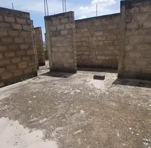 Uncompleted 4 Master Bedroom at Lentel Level for Sale