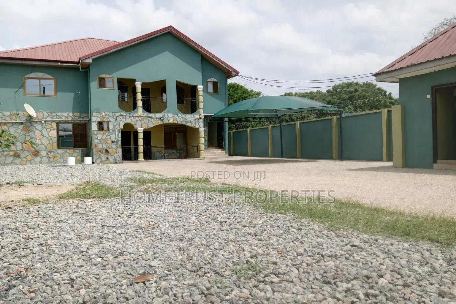6bdrm Duplex in Pokuase Amanfrom for sale