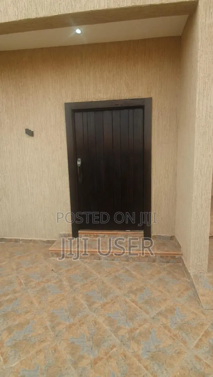 4bdrm House in Berry Homes, Amrahia for sale
