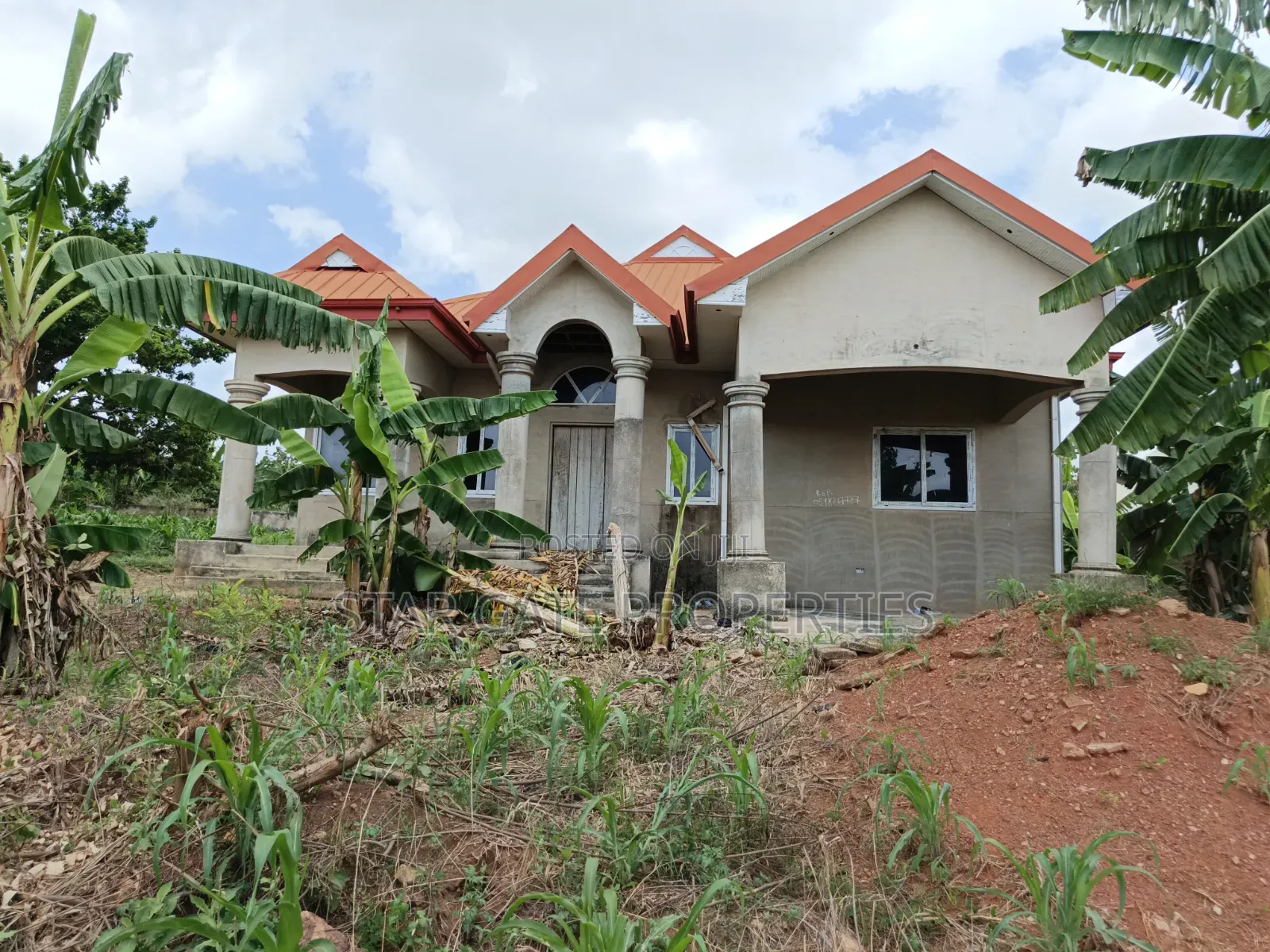 4bdrm House in Asuofia Kokoben, Kumasi Metropolitan for sale