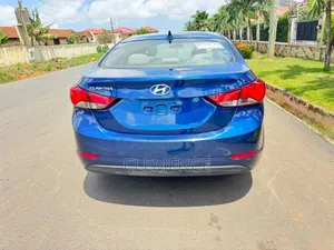 Hyundai Elantra SE Sedan FWD (1.8L 4cyl 6A) 2016 Blue