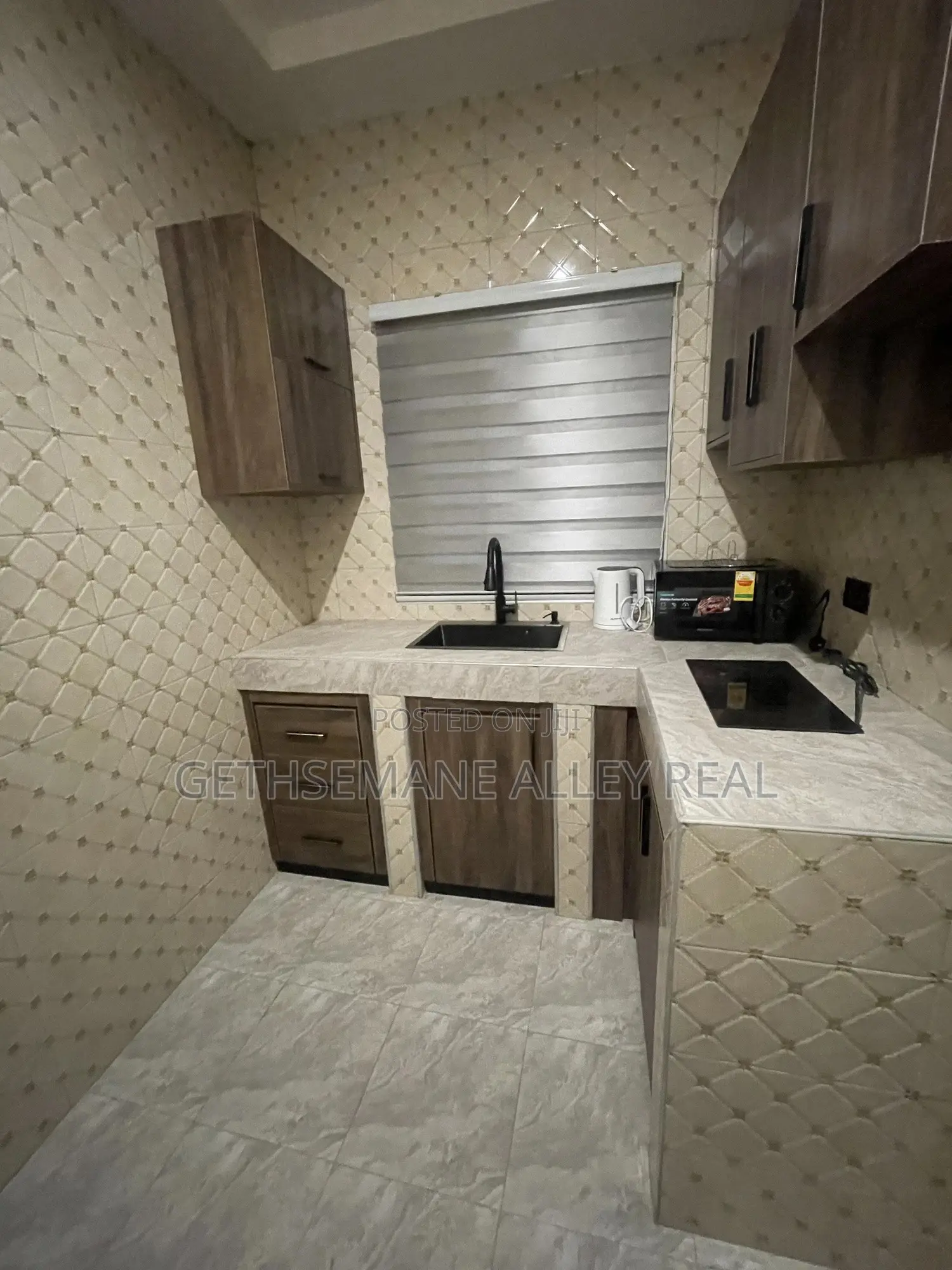 Furnished 1bdrm Apartment in Broadcasting, West for rent