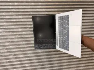 Laptop HP EliteBook 640 G11 8GB AMD Ryzen 5 SSD 256GB