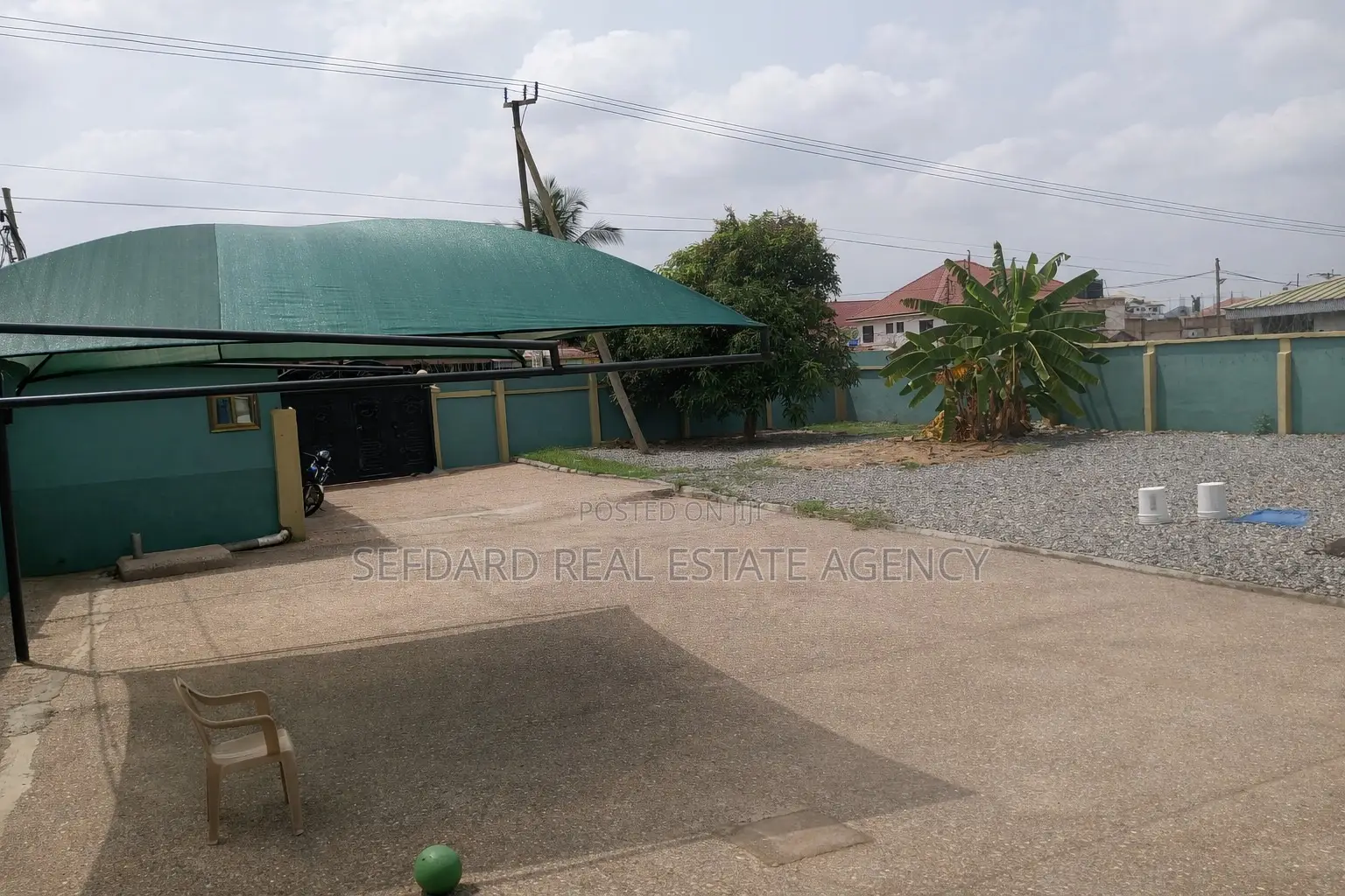 6bdrm House in Sefdard Properties, Pokuase for sale