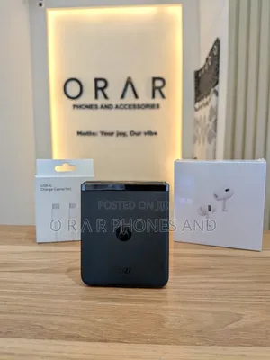 Motorola Razr (2023) 256 GB Black